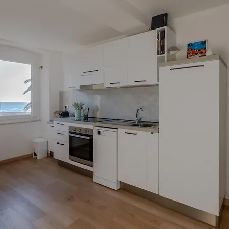 Alice's - 20 Steps From The Sea Apartamento Riva Trigoso
