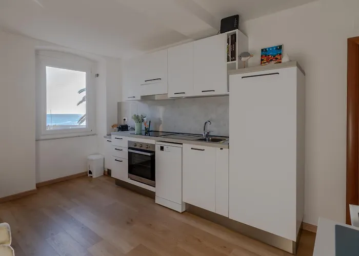 Alice's - 20 Steps From The Sea Apartamento Riva Trigoso