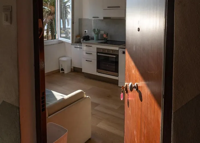 Apartment Alice's - 20 Steps From The Sea *